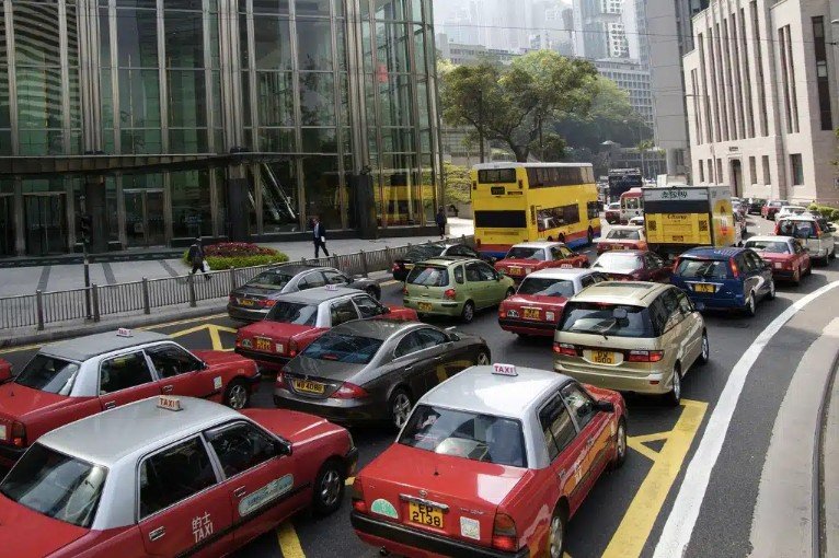 Challenges and Opportunities of Introducing Hydrogen-Powered Vehicles in Hong Kong